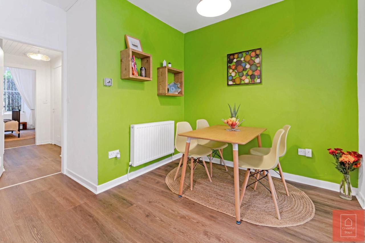 Cheerful Stays: Spacious Flat In Vibrant Leith Edinburgh Ngoại thất bức ảnh